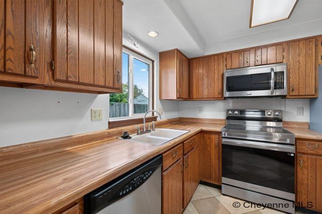 5506 LIBERTY ST, Cheyenne, WY 82001
