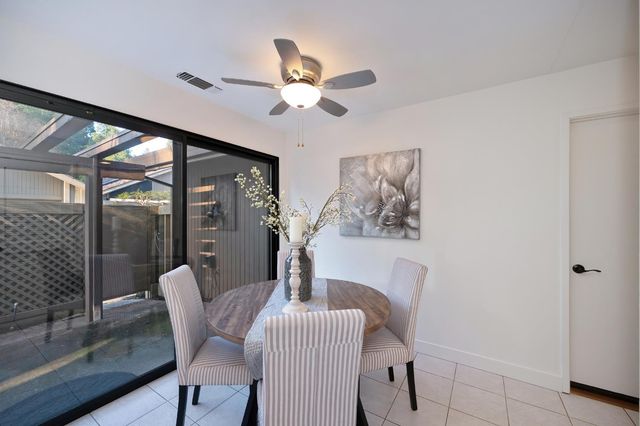 1828 Discovery Village Ln, Gold River, CA 95670