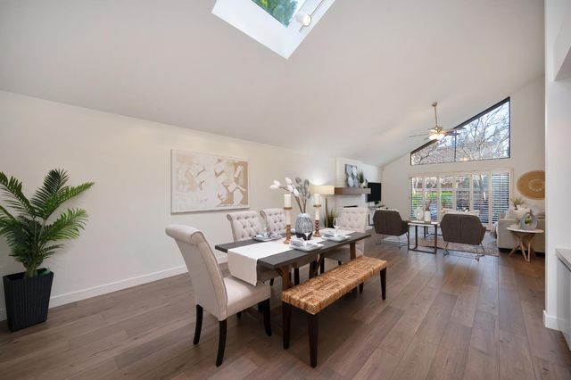 1828 Discovery Village Ln, Gold River, CA 95670