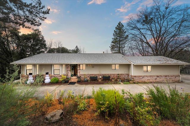 15438 Fay Rd, Alta Sierra, CA 95949