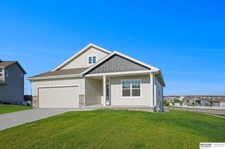 10525 S 113th Street, Papillion, NE 68046