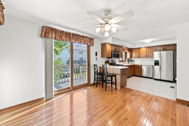 43 Villa Roma Dr 43, Tewksbury, MA 01876