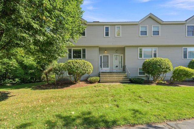43 Villa Roma Dr 43, Tewksbury, MA 01876
