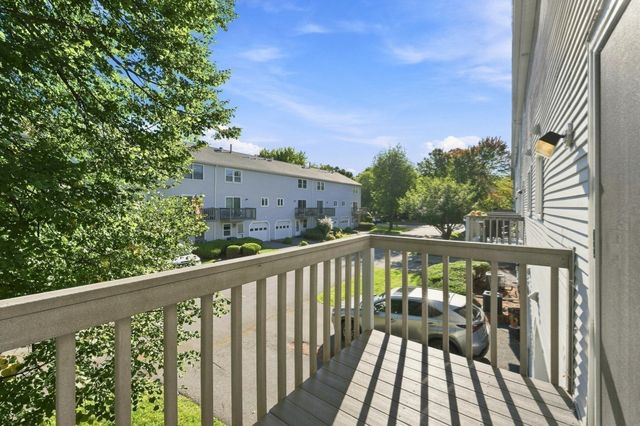 43 Villa Roma Dr 43, Tewksbury, MA 01876