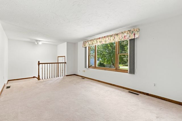 43 Villa Roma Dr 43, Tewksbury, MA 01876