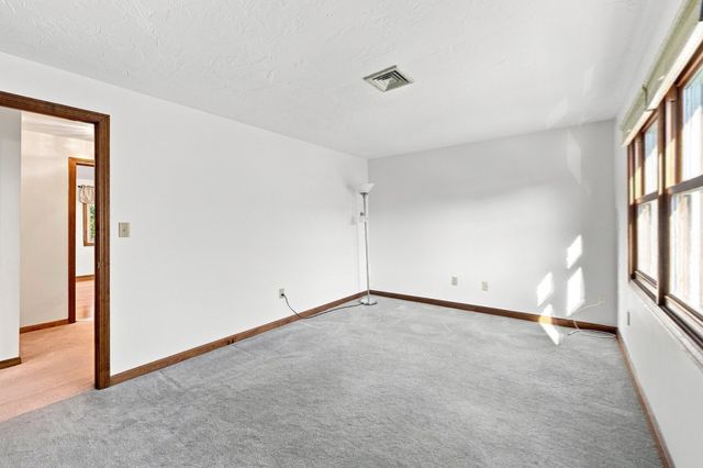 43 Villa Roma Dr 43, Tewksbury, MA 01876