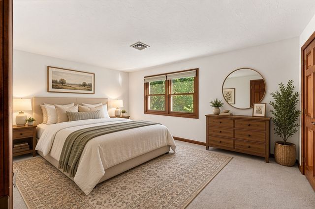 43 Villa Roma Dr 43, Tewksbury, MA 01876