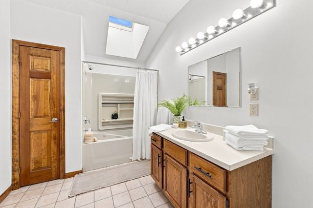 43 Villa Roma Dr 43, Tewksbury, MA 01876