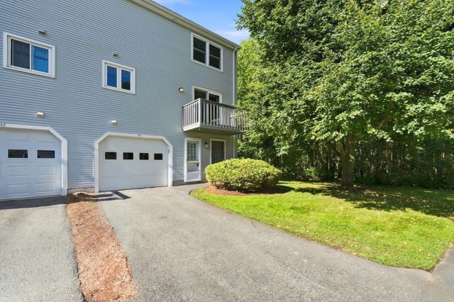 43 Villa Roma Dr 43, Tewksbury, MA 01876