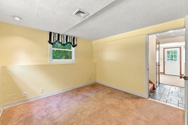 43 Villa Roma Dr 43, Tewksbury, MA 01876