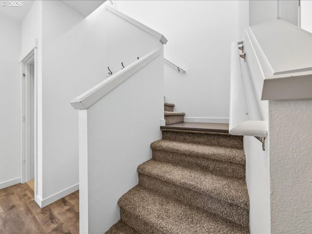 2452 S LINDEN St, Cornelius, OR 97113