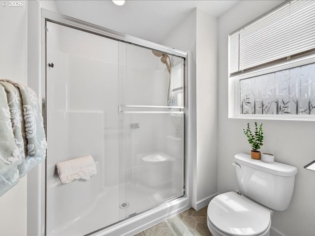 2452 S LINDEN St, Cornelius, OR 97113
