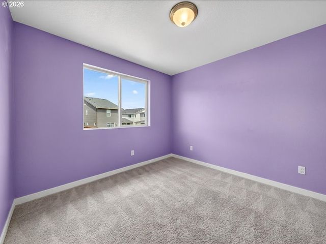 2452 S LINDEN St, Cornelius, OR 97113