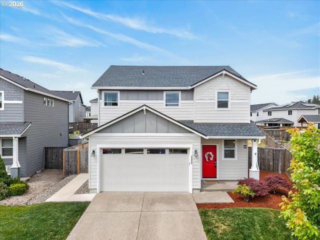 2452 S LINDEN St, Cornelius, OR 97113