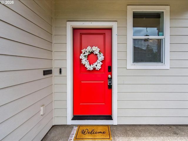 2452 S LINDEN St, Cornelius, OR 97113