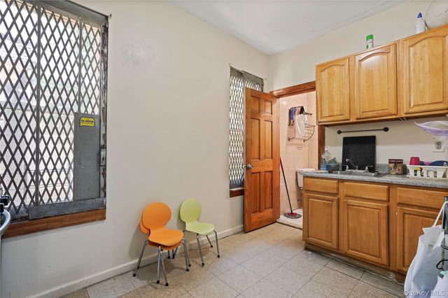 309 Bedford Park Boulevard, Bronx, NY 10458