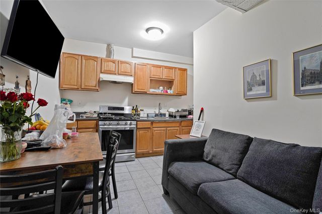 309 Bedford Park Boulevard, Bronx, NY 10458