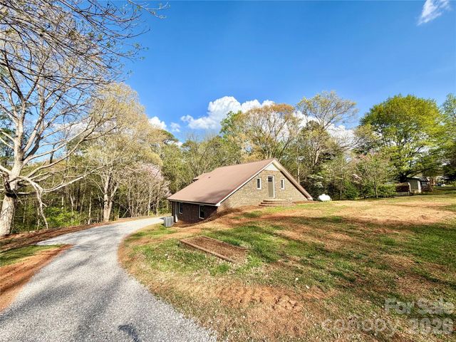 6530 Curlee Road, Conover, NC 28613