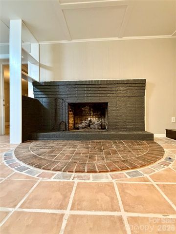 6530 Curlee Road, Conover, NC 28613