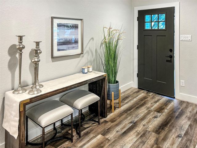 701 Cannan Drive, Angleton, TX 77515