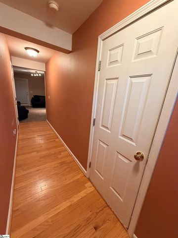 300 Canewood Place, Mauldin, SC 29662