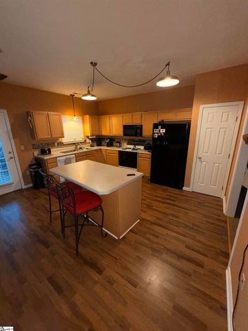 300 Canewood Place, Mauldin, SC 29662