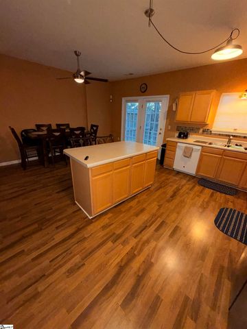 300 Canewood Place, Mauldin, SC 29662