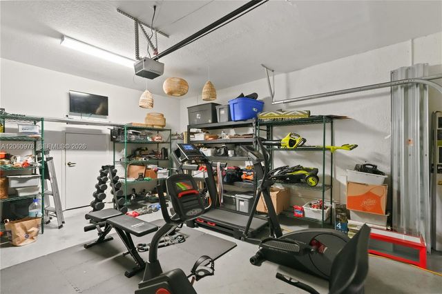 8741 NW 110th Ave, Doral, FL 33178