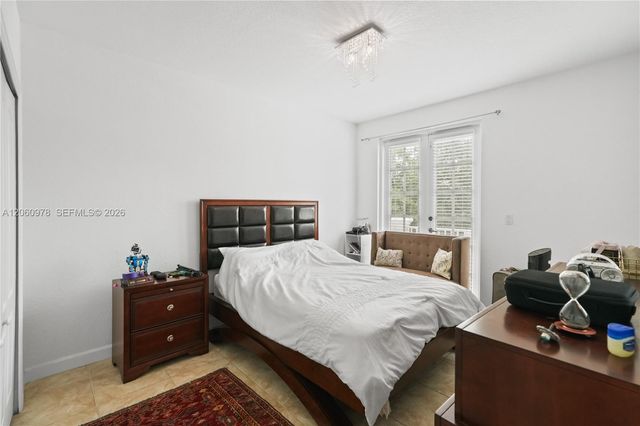 8741 NW 110th Ave, Doral, FL 33178
