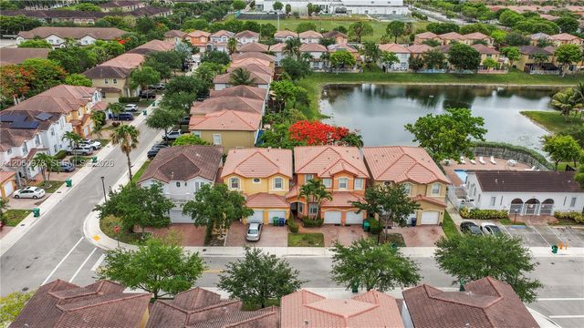 8741 NW 110th Ave, Doral, FL 33178