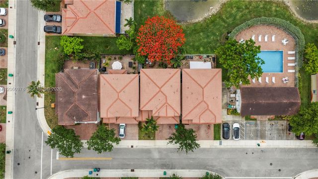 8741 NW 110th Ave, Doral, FL 33178
