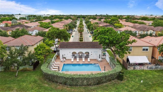 8741 NW 110th Ave, Doral, FL 33178