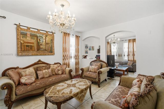 8741 NW 110th Ave, Doral, FL 33178