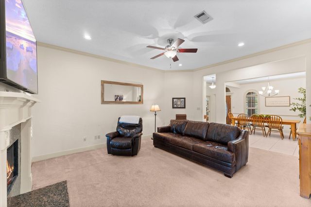 3302 Emerson Drive, Montgomery, TX 77356