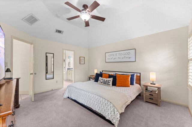 3302 Emerson Drive, Montgomery, TX 77356