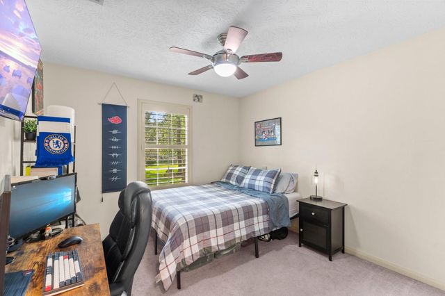 3302 Emerson Drive, Montgomery, TX 77356