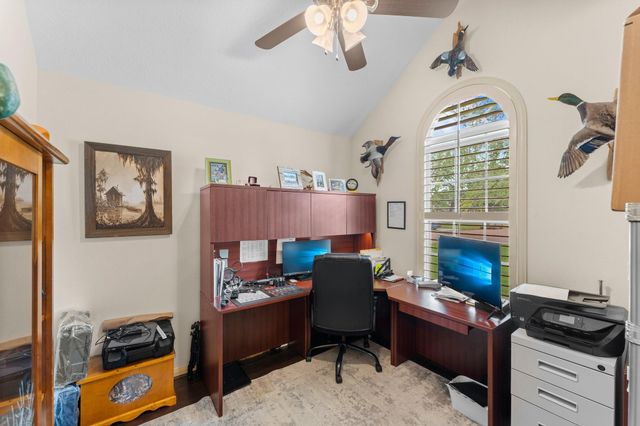 3302 Emerson Drive, Montgomery, TX 77356