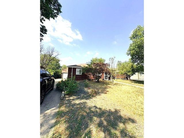 1125 Xanadu St, Aurora, CO 80011
