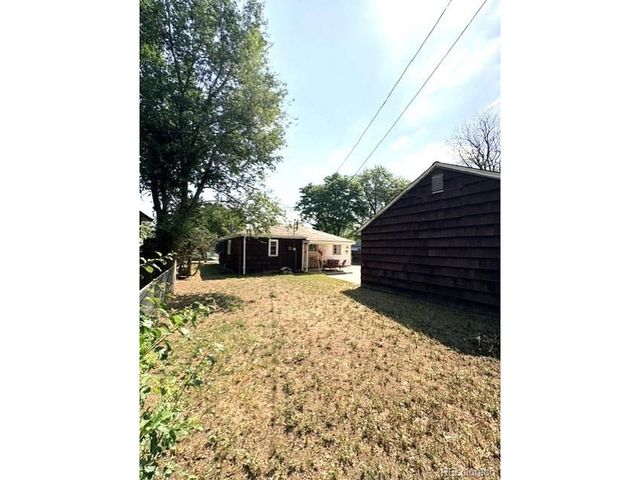 1125 Xanadu St, Aurora, CO 80011