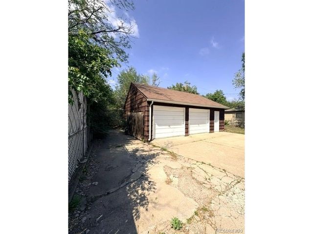 1125 Xanadu St, Aurora, CO 80011