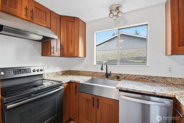 12529 SE 30th Street, Bellevue, WA 98005