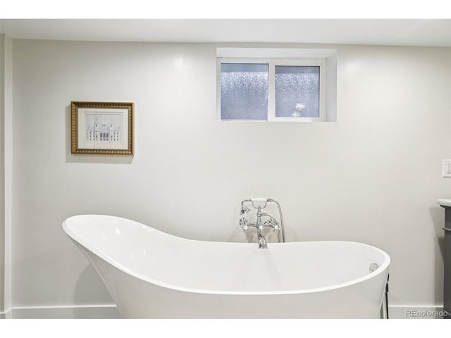 1120 Madison St, Denver, CO 80206