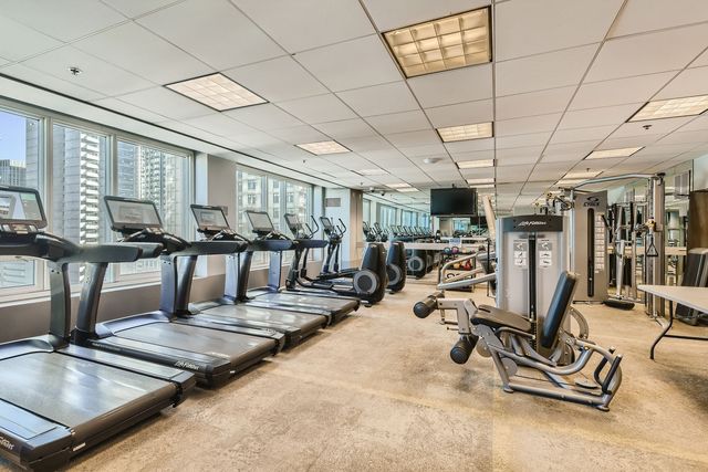 33 W Ontario Street 35ES, Chicago, IL 60654