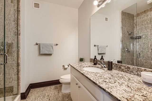 33 W Ontario Street 35ES, Chicago, IL 60654