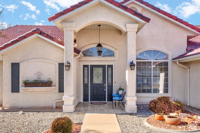 565 N MOONGLOW PL, St. George, UT 84770
