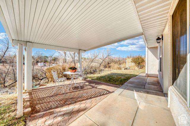 565 N MOONGLOW PL, St. George, UT 84770