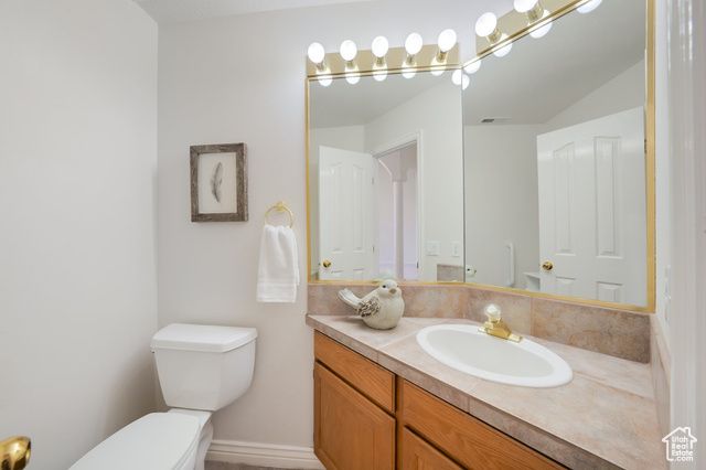 565 N MOONGLOW PL, St. George, UT 84770