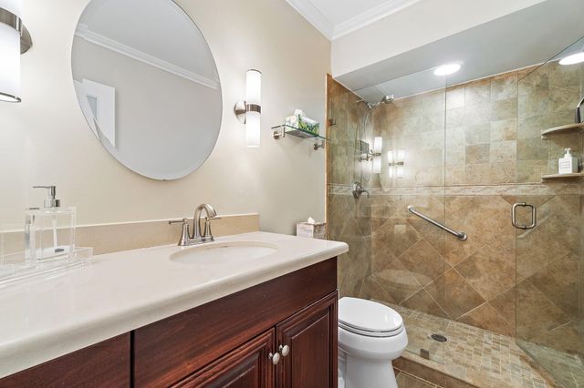 834 Club Drive, Palm Beach Gardens, FL 33418