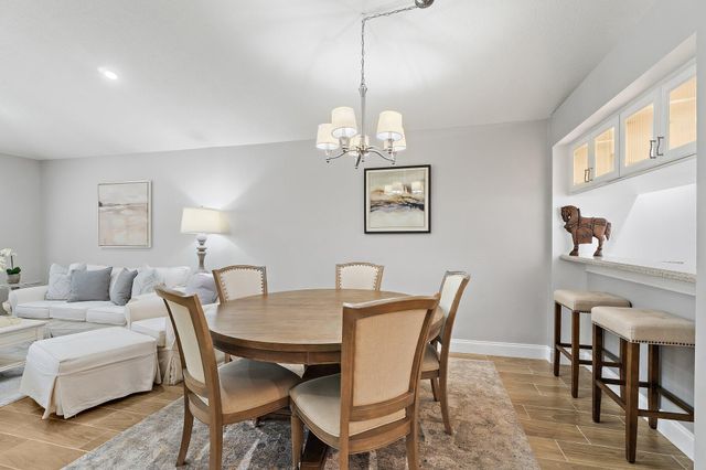 834 Club Drive, Palm Beach Gardens, FL 33418