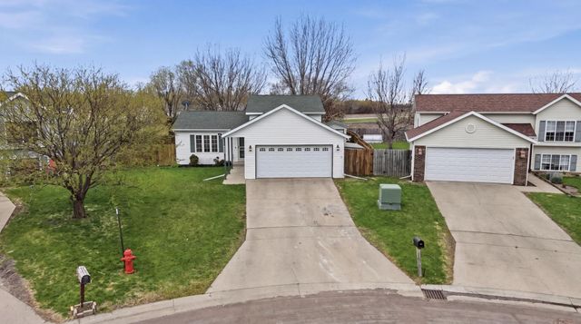 3642 10th Street N, Fargo, ND 58102